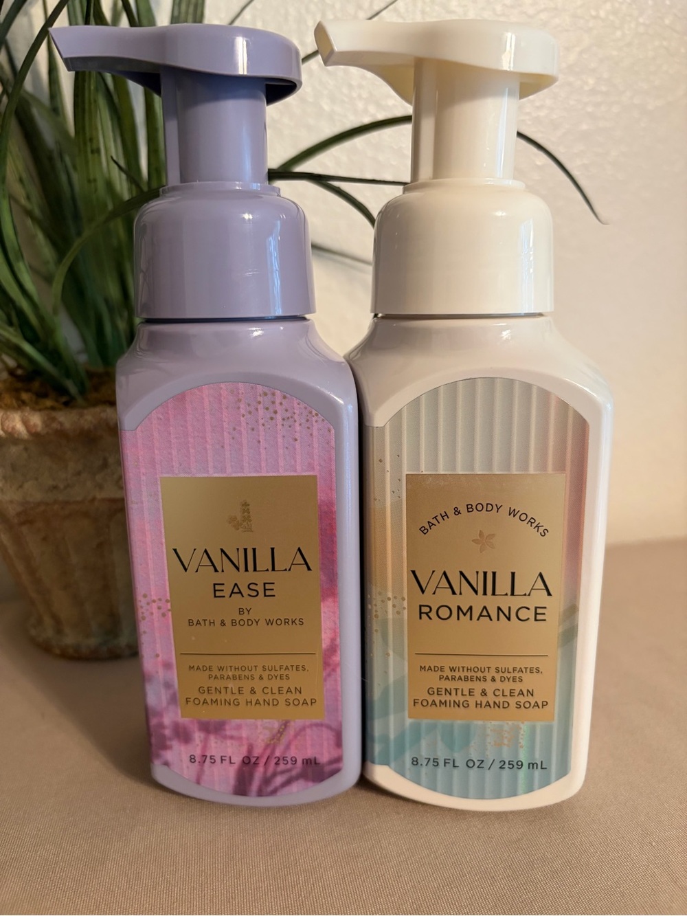 NEW 2 Bath & Body Works Vanilla Romance Vanilla Ease Gentle Foaming Hand Soap